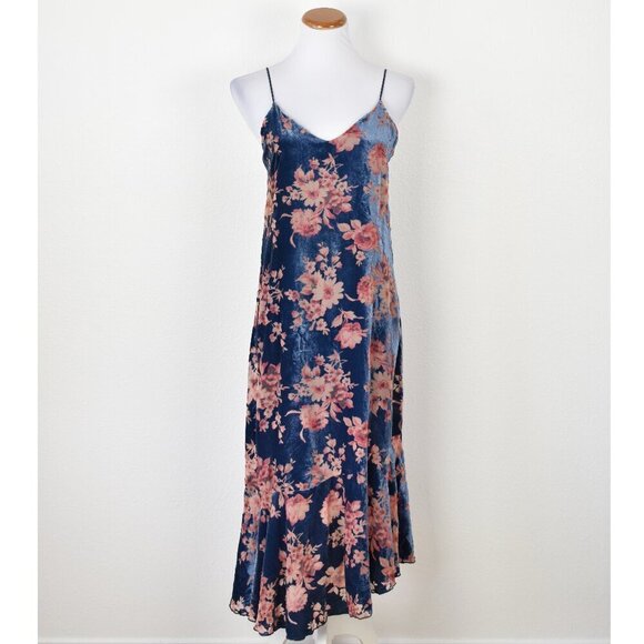 Line & Dot Dresses & Skirts - Line & Dot Floral Velvet Burnout Midi Dress NEW - S